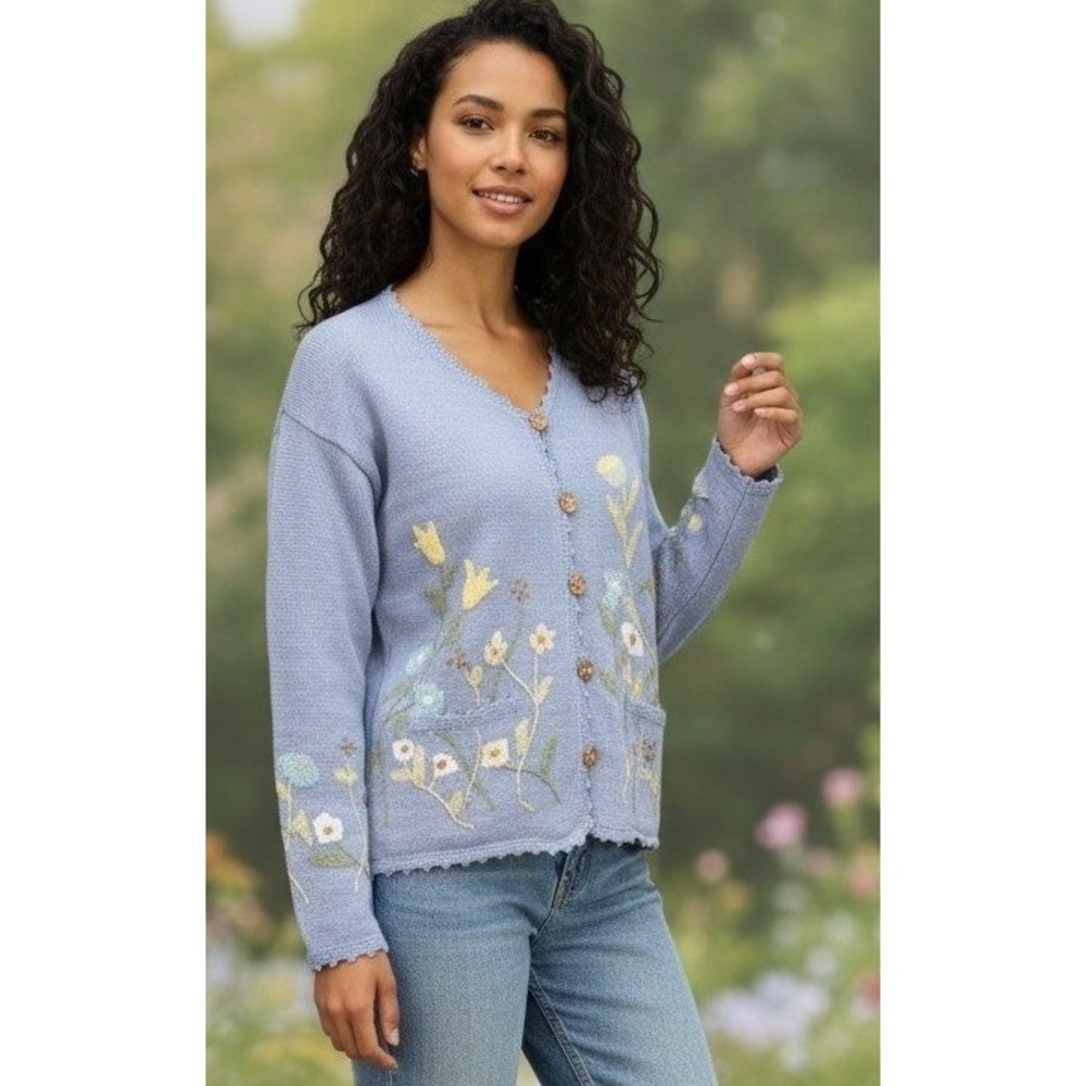Kindred Spirit Cardigan Sweater Women's Size S Purple Floral Embroidered Pockets